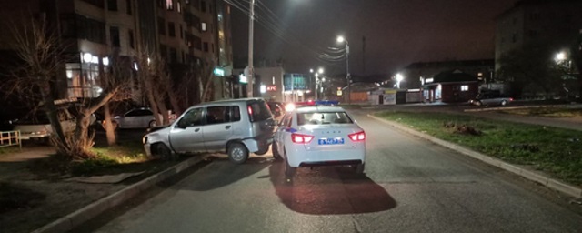 В Челябинской области пьяный водитель врезался в преследовавшую его машину ГИБДД